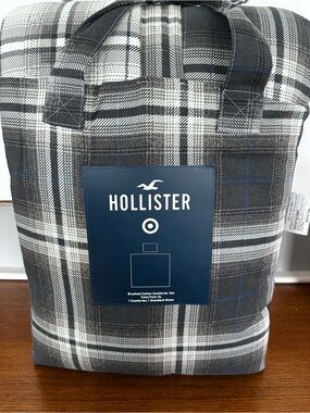 Hollister Gray, Black and White Plaid Travel Duffle